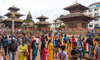 शुक्रवार देशभरका कृष्ण मन्दिरमा मेला, किन मनाइन्छ श्रीकृष्ण जन्माष्टमी ? 